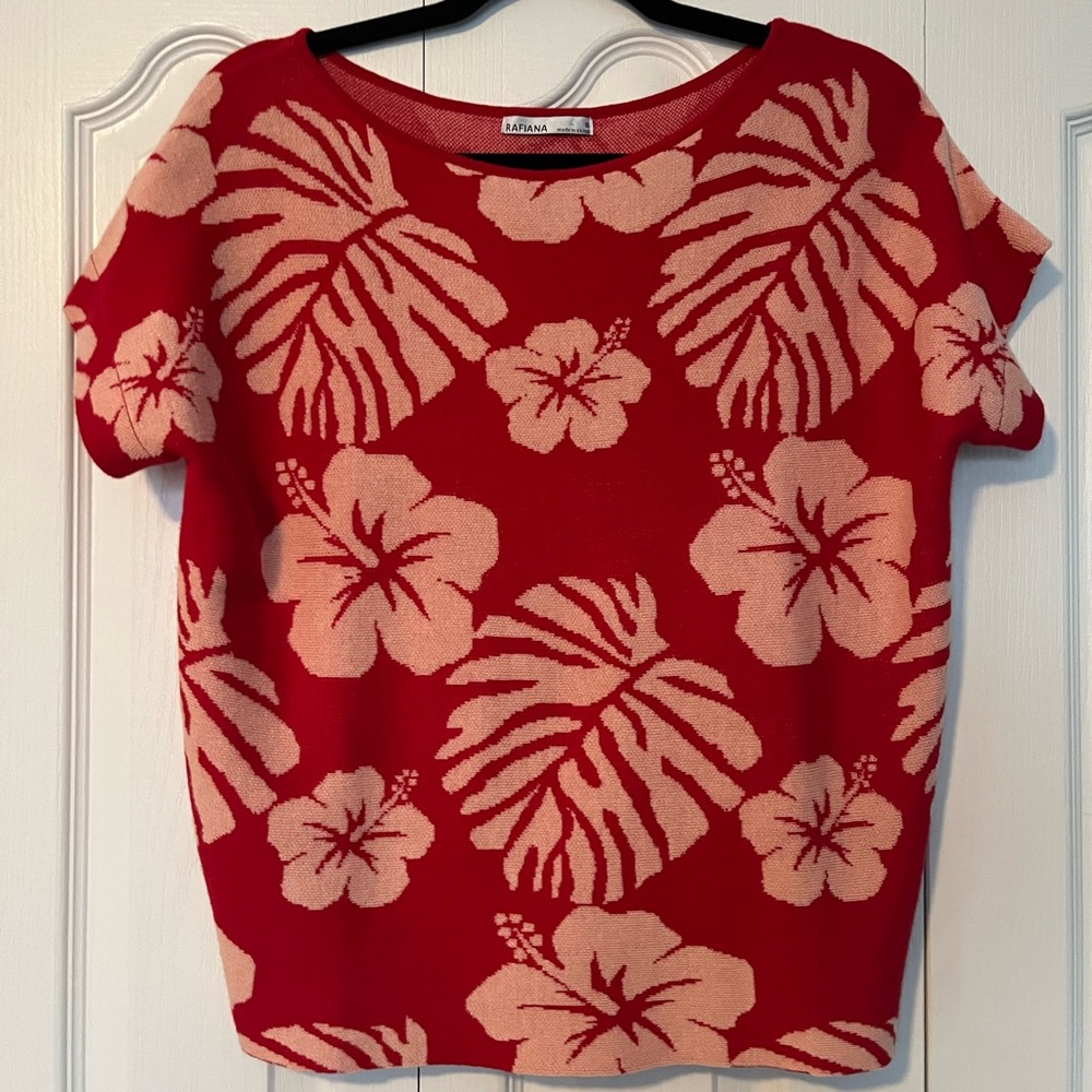 Rafiana Small Short sleeve Red Floral Knit Top